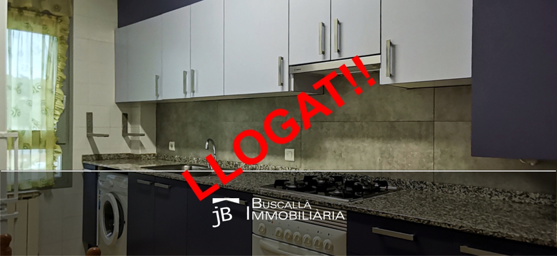 Pis moblat lloguer Berguedà-magnific-cuina finestra-Buscallà Immobiliària-188lp