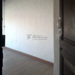 Lloguer pis reformat al centre de Gironella-entrada-Buscallà Immobiliària al Berguedà-201lp