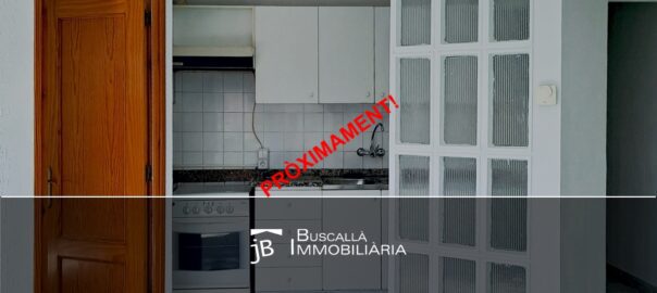 Lloguer al Berguedà pis i pàrquing-cuina office sala reforma-Buscallà Immobiliària-216lp