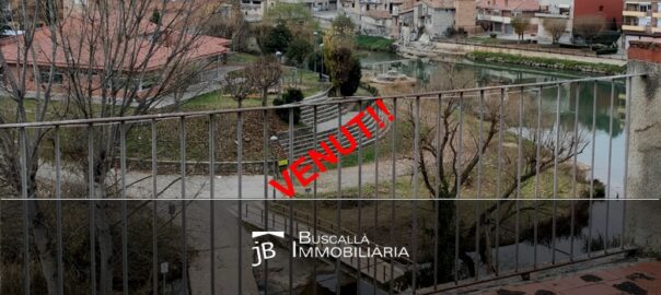 Pis per reformar venda al Berguedà Gironella-vistes riu Gironella terrat-Immobles Buscallà Immobiliària-200vp