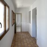 Lloguer de pis gran al Berguedà-galeria passadís-Buscallà Immobiliària-238lp