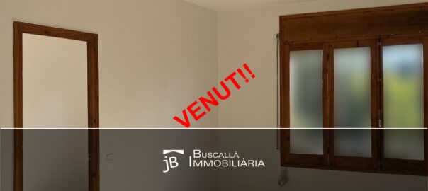 Venda a Olvan pis amb balcó-finestra menjador sala-Buscallà Immobiliària al Berguedà-243vp