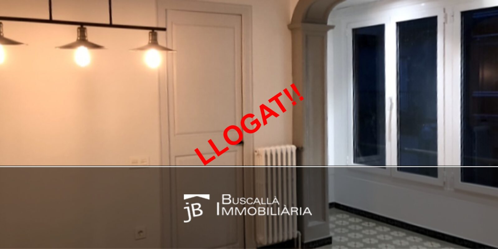 Pis cèntric amb ascensor a Gironella-vista galeria hab llum-Buscallà immobiliària al Berguedà-244lp