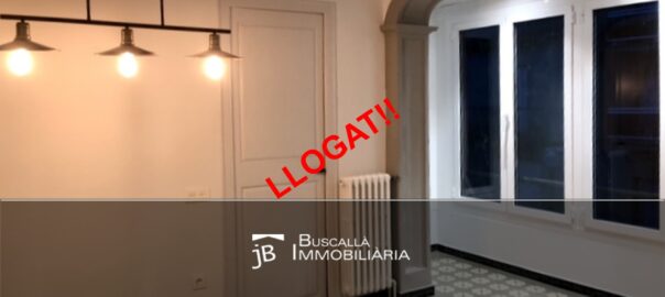 Pis cèntric amb ascensor a Gironella-vista galeria hab llum-Buscallà immobiliària al Berguedà-244lp