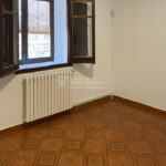 Casa 2 habitacions venda al Berguedà-habitació radiador-Buscallà Immobiliària-246vc