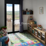 Oportunita única: casa sostenible amb vistes-habitació infant-Buscallà immobiliària al Berguedà-252vc