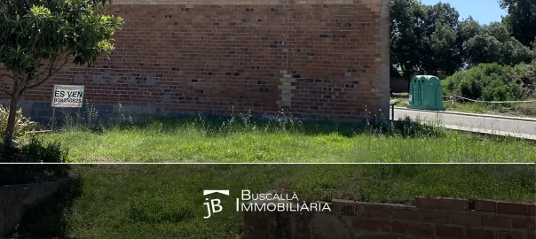 terreny urbà a Casserres, portada, Buscallà