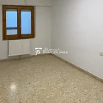 Pis ampli de lloguer a Gironella, sala, habitació, Buscallà, Berguedà